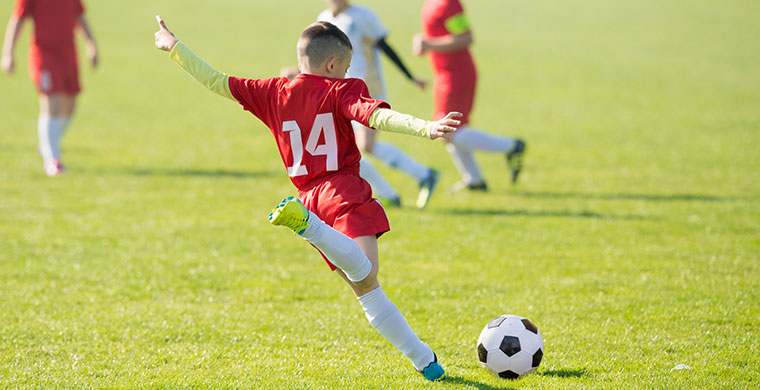 サッカーがうまくなるためにもミニサッカーゴールは必須
